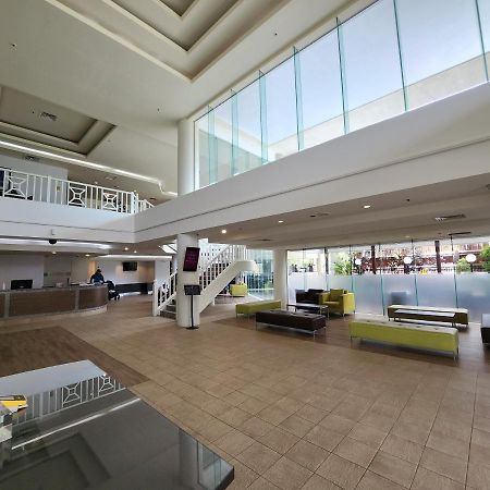 Cairns Luxury Seafront Apartment Exterior photo
