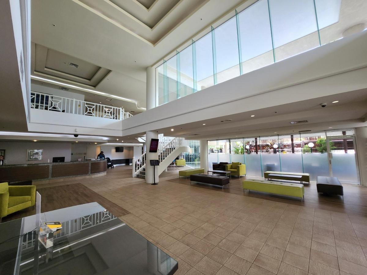 Cairns Luxury Seafront Apartment Exterior photo